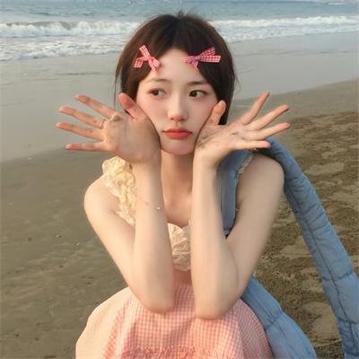 9顶假发的女孩